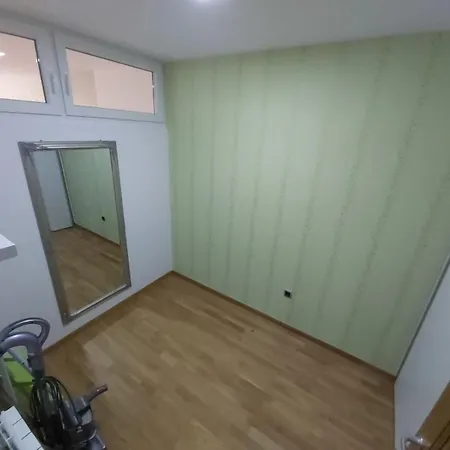 Apartment Apartman Bulevar Luxury Ilidza Free Garage Parking *