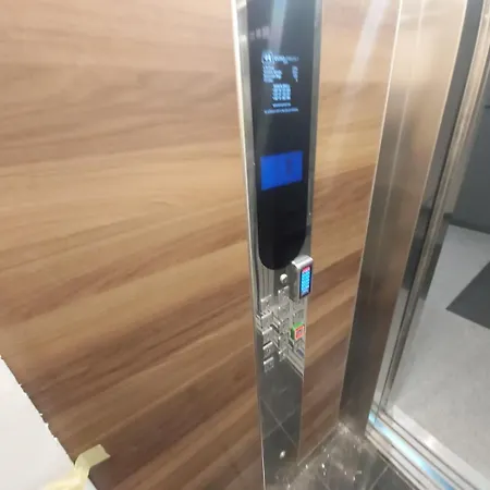 Apartman Bulevar Luxury Ilidza Free Garage Parking Appartamento