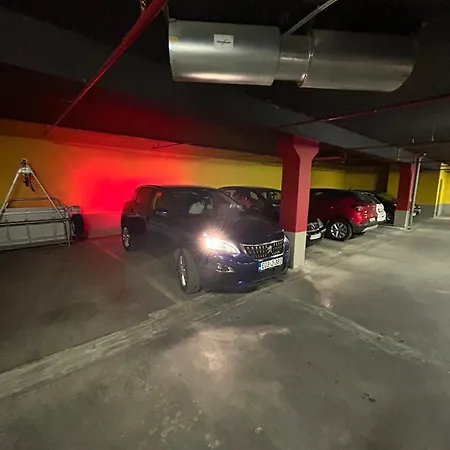 Apartman Bulevar Luxury Ilidza Free Garage Parking