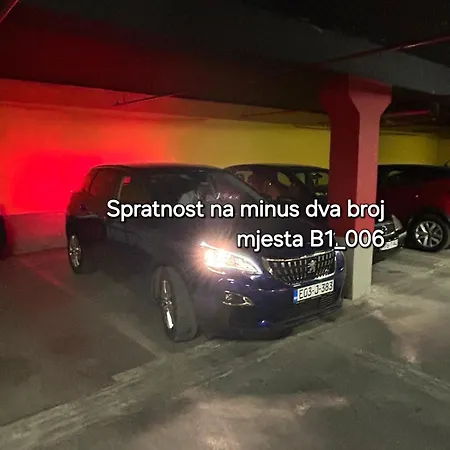 Apartman Bulevar Luxury Ilidza Free Garage Parking Apartment *