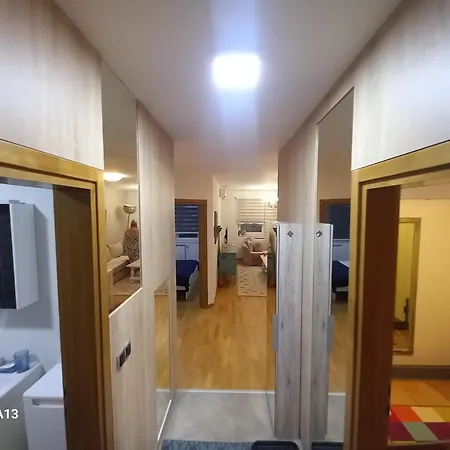 Apartman Bulevar Luxury Ilidza Free Garage Parking Appartamento
