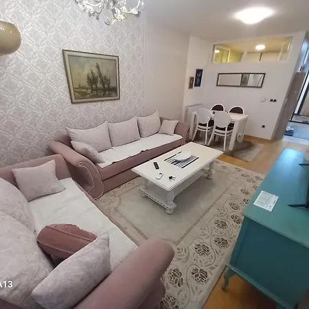 Apartment Apartman Bulevar Luxury Ilidza Free Garage Parking *