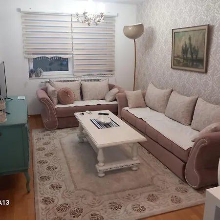 Apartment Apartman Bulevar Luxury Ilidza Free Garage Parking *