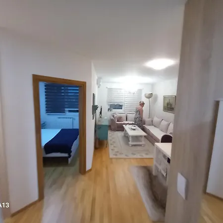 Apartment Apartman Bulevar Luxury Ilidza Free Garage Parking *