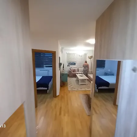 Apartman Bulevar Luxury Ilidza Free Garage Parking Apartamento *